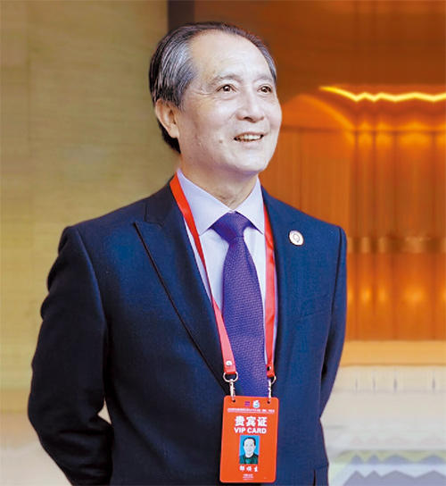 紫砂大师邵顺生 紫砂大师邵顺生图片