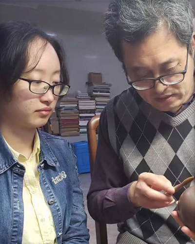 鲍廷博传授女儿鲍璟壶艺