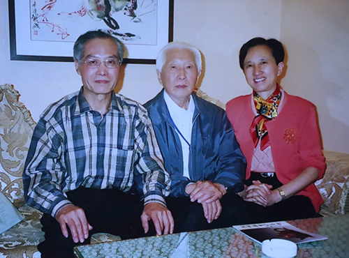 鲍仲梅大师与国际鉴赏陶瓷泰斗耿宝昌交流