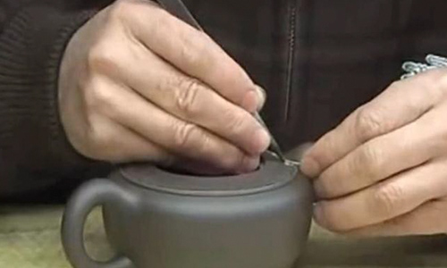 鲍仲梅紫砂壶金银丝镶嵌工艺