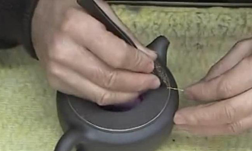 鲍仲梅紫砂壶金银丝镶嵌工艺