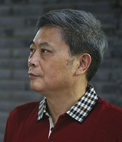 中国工艺美术大师曹亚麟