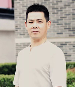 国大师鲍志强弟子朱叶新
