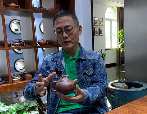 陈岩在淘壶人紫砂艺术馆