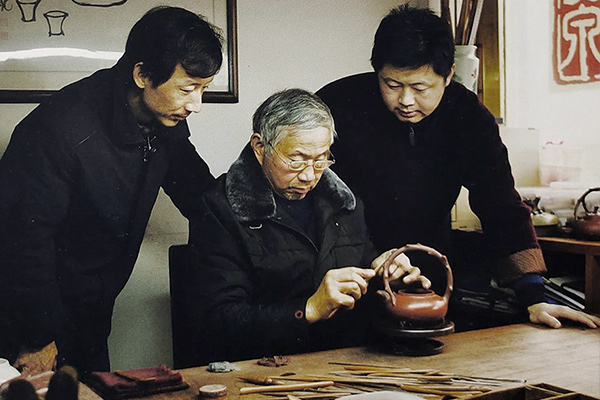 范洪泉传授弟子壶艺