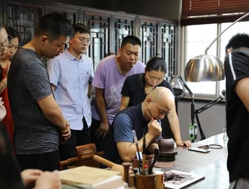 范泽锋大师倾心传承紫砂技艺