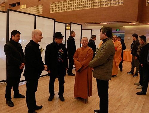 范泽锋在上海玉佛寺紫玉梵音小团圆艺术展