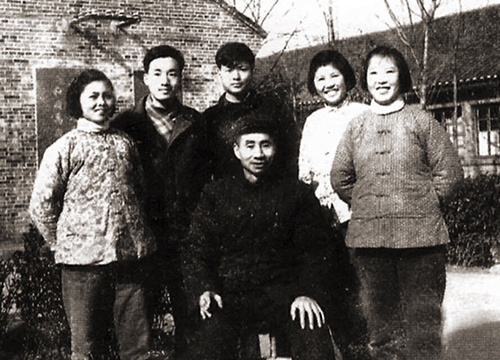 朱可心和李碧芳等师徒合影