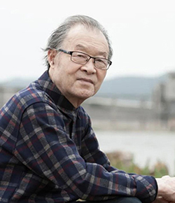 中国陶瓷艺术大师何道洪图片