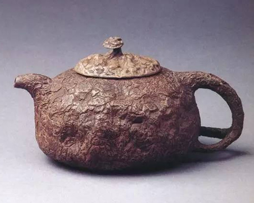 裴石民配灵芝盖供春壶