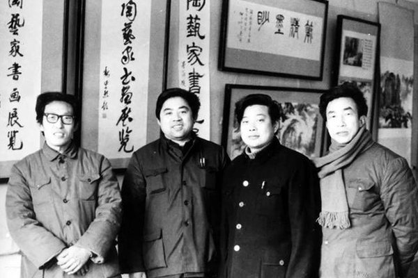 谭泉海和毛国强、沈汉生、鲍志强合影