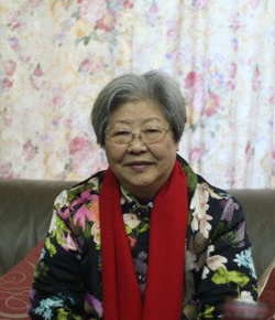 中国陶瓷艺术大师曹婉芬