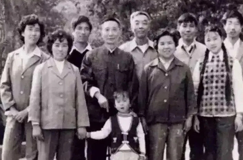 周桂珍高海庚一家与顾景舟以及戴相明一家