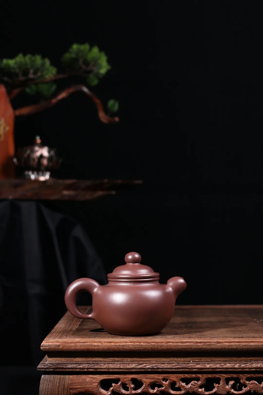 名家佘海平作品《全手砥砺》