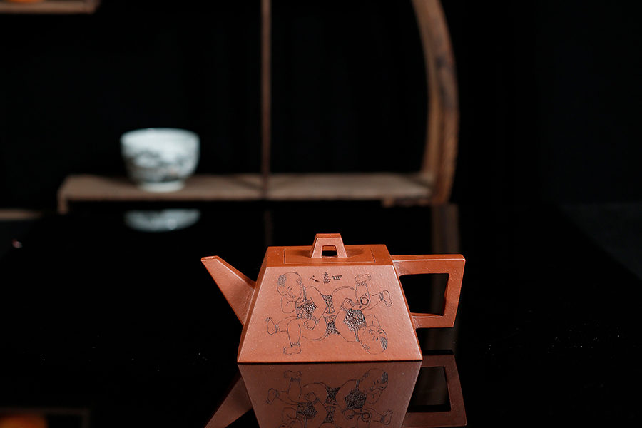 名家华健作品《升方(寒越装饰)》