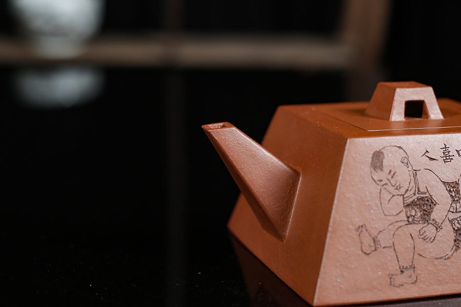 名家华健作品《升方(寒越装饰)》