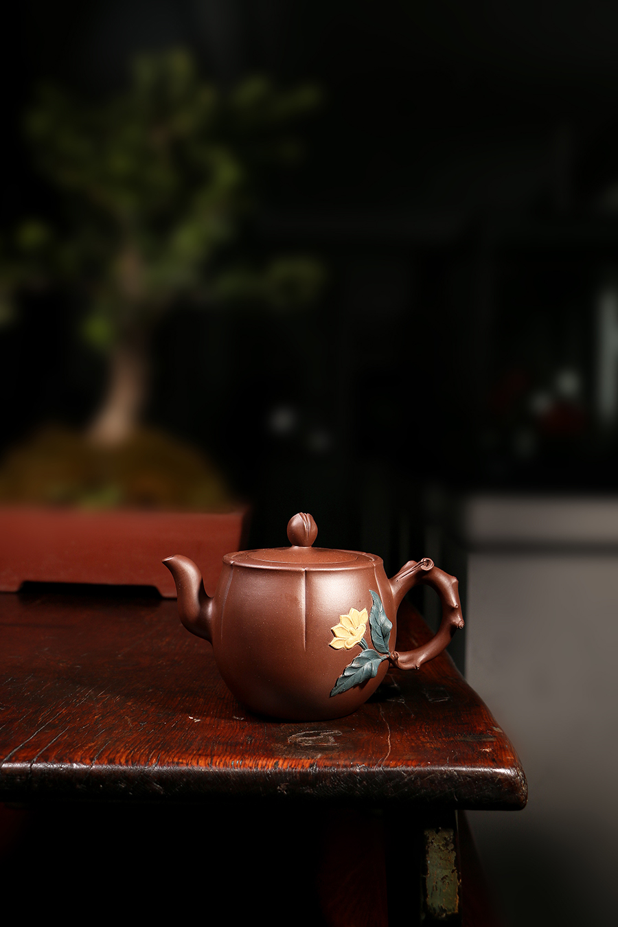 名家何挺初作品《栀子花茶具(九头套组)》