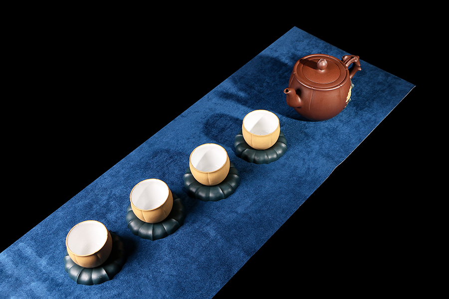 名家何挺初作品《栀子花茶具(九头套组)》