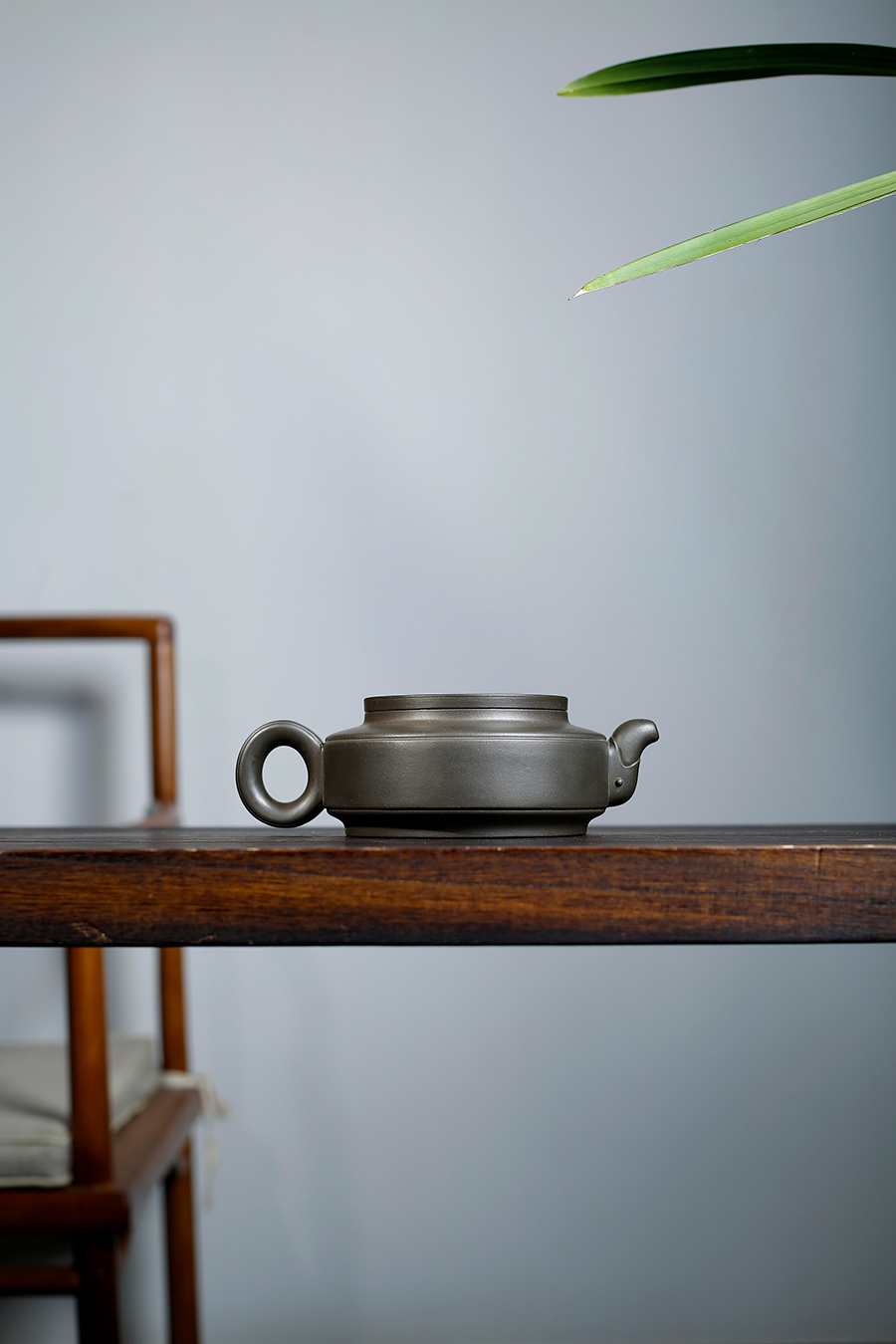 名家刘建平作品《夔龙拱璧壶》