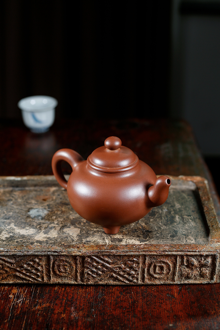 名家顾绍培作品《鼎泉三足》