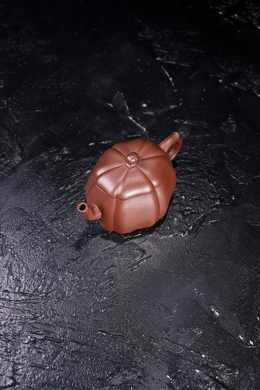 名家高旭峰作品《葵伴》