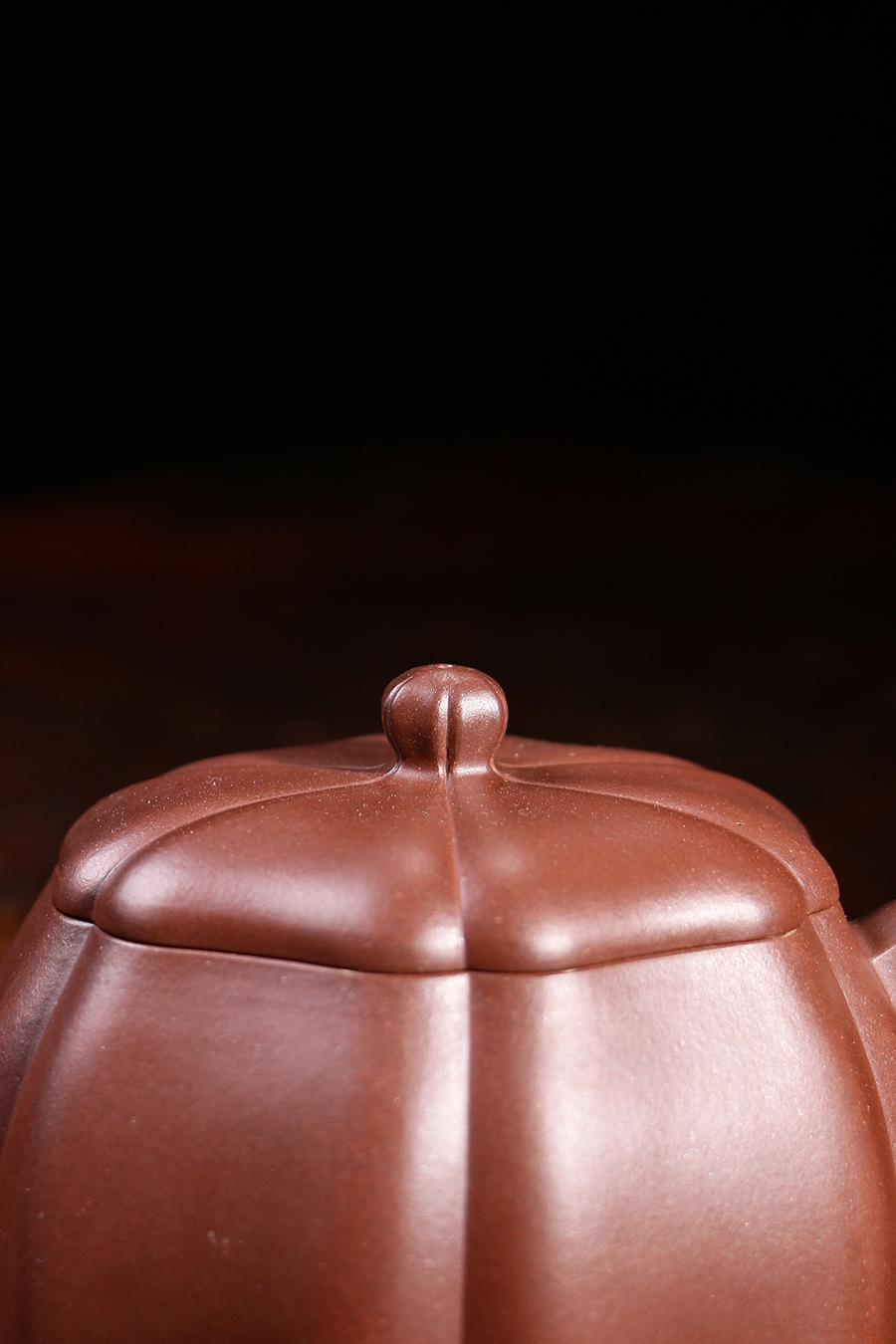 名家高旭峰作品《葵伴》