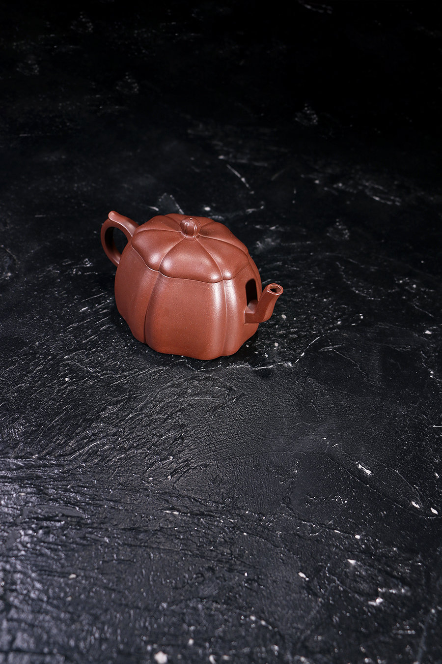 名家高旭峰作品《葵伴》