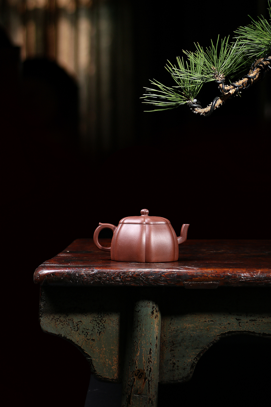 名家高旭峰作品《葵伴》