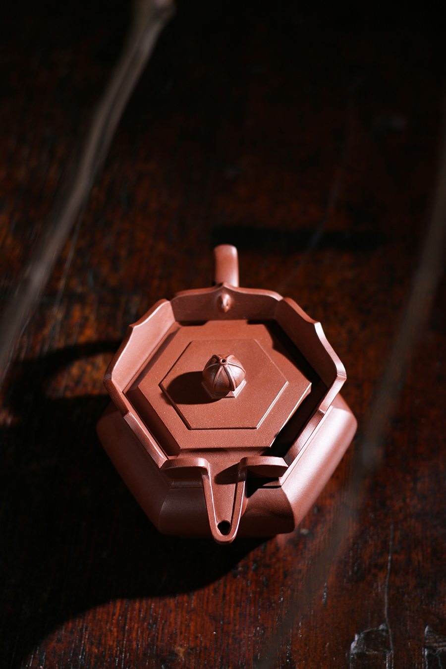 名家曹婉芬作品《大彬僧帽》