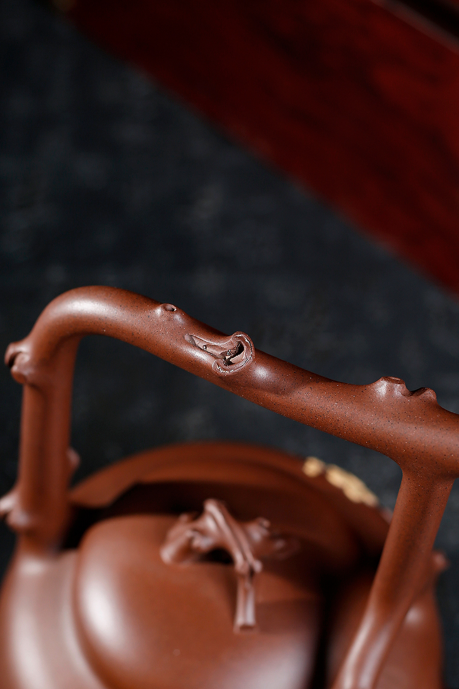 名家曹婉芬作品《全手梅花大提梁》