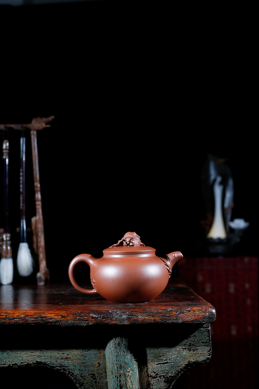 名家李涵鸣作品《听雨》