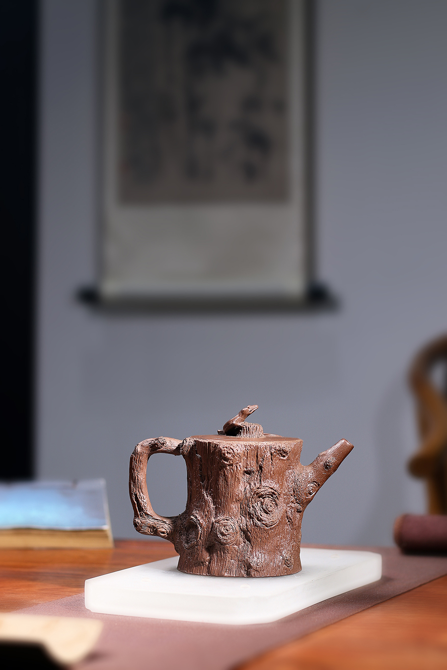 名家吴扣华作品《生机壶》