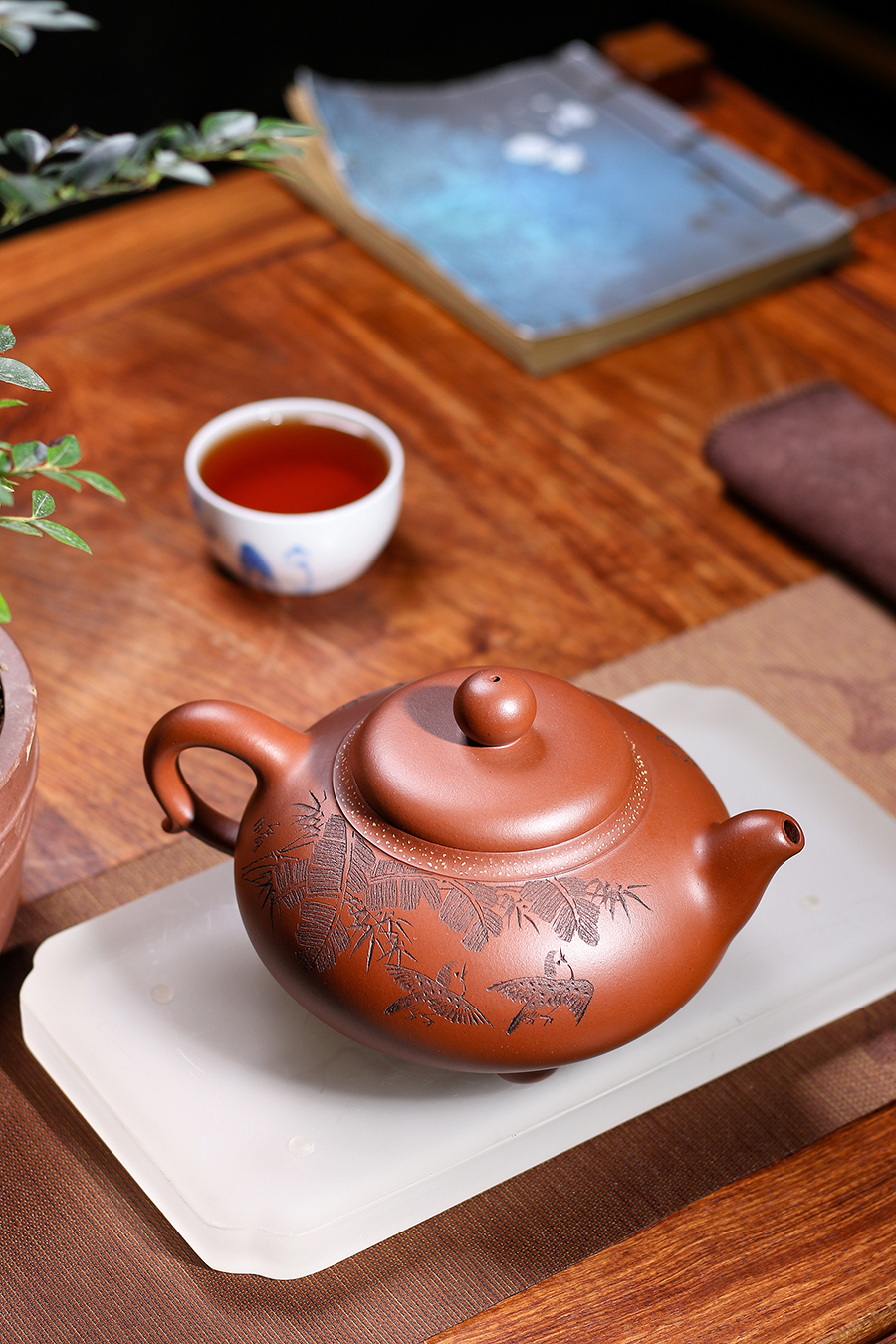 名家沈汉生作品《红三脚腰带线》