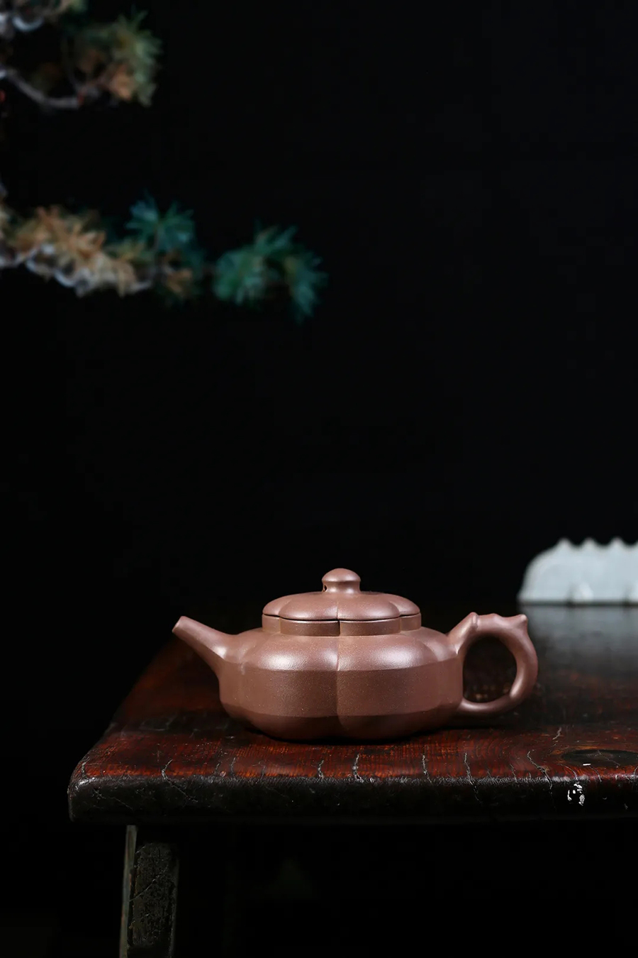 名家俞国良作品《梅花周盘》