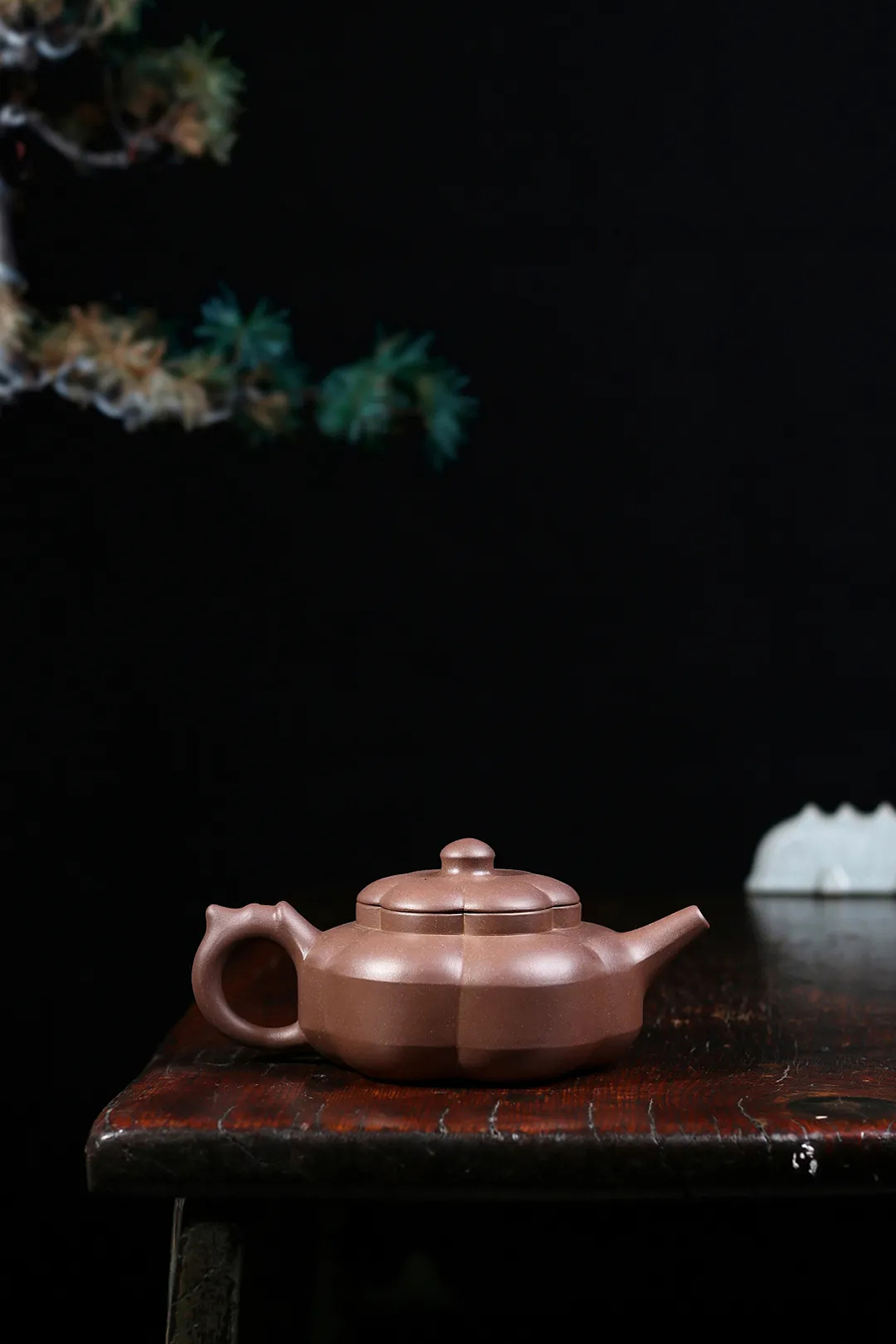 名家俞国良作品《梅花周盘》