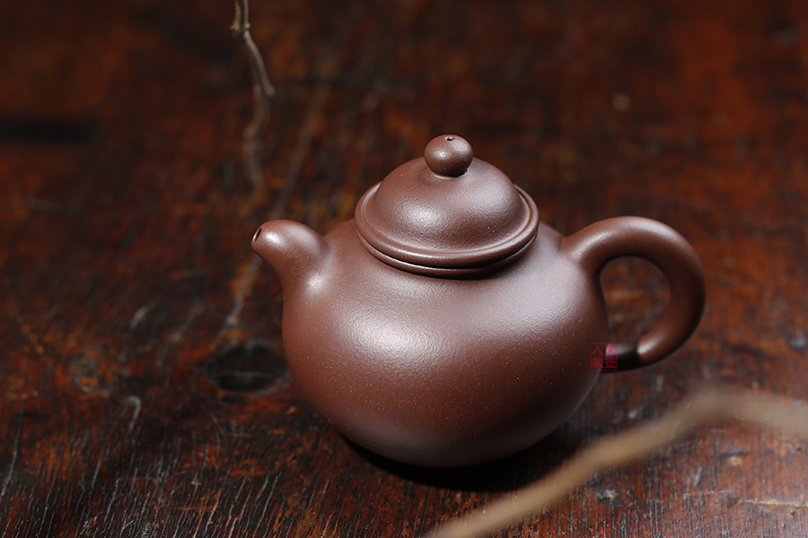 名家吕尧臣作品《尧臣小掇球》