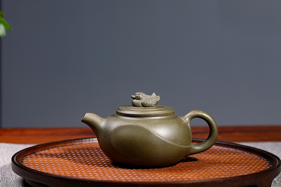 名家周菊英作品《和气鸳鸯》