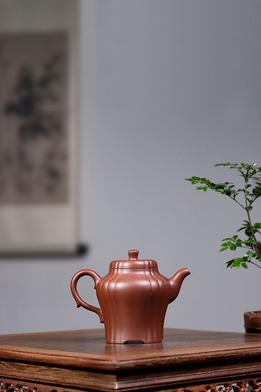 名家高湘君作品《高脚条纹》