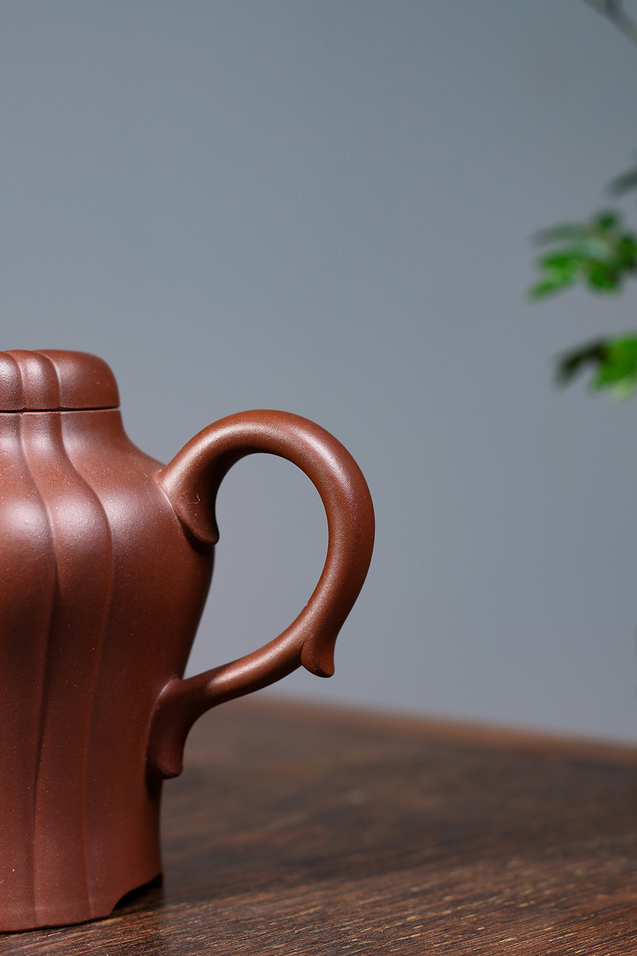 名家高湘君作品《高脚条纹》