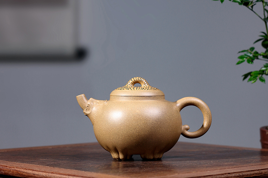 名家陈国良作品《虎虎生风(薄胎)》