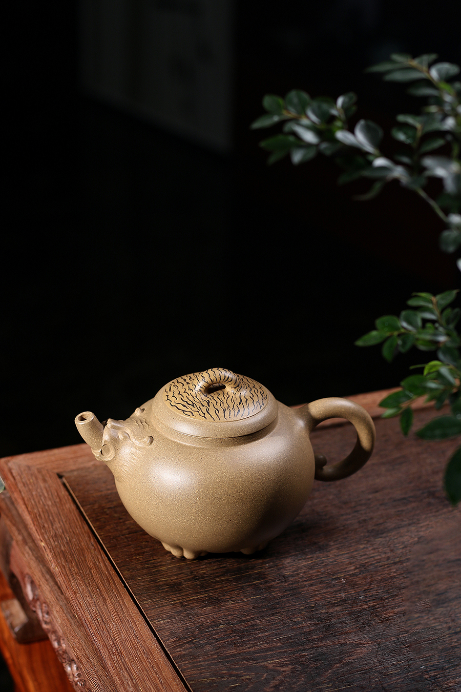 名家陈国良作品《虎虎生风(薄胎)》