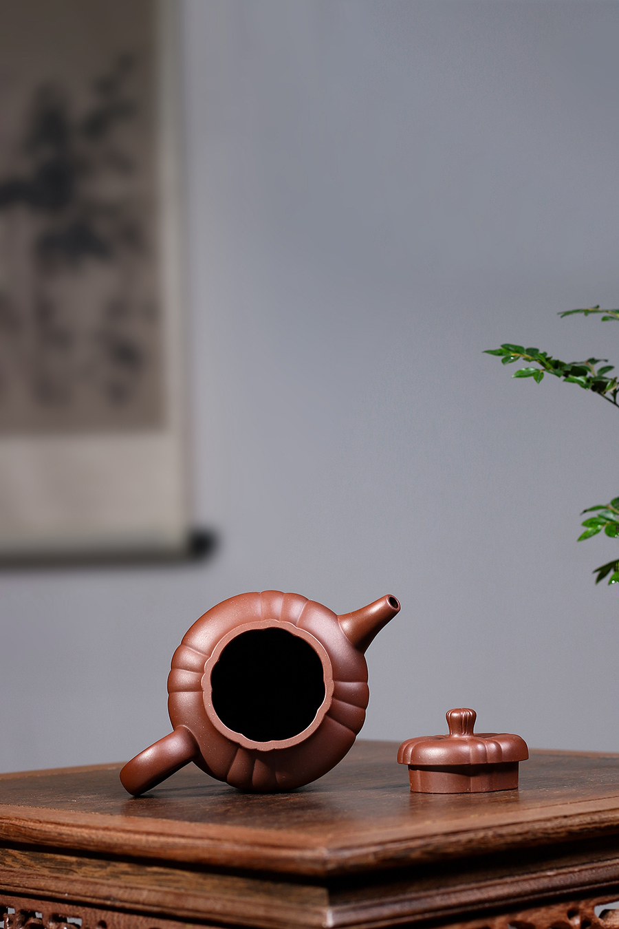 名家高湘君作品《高脚条纹》