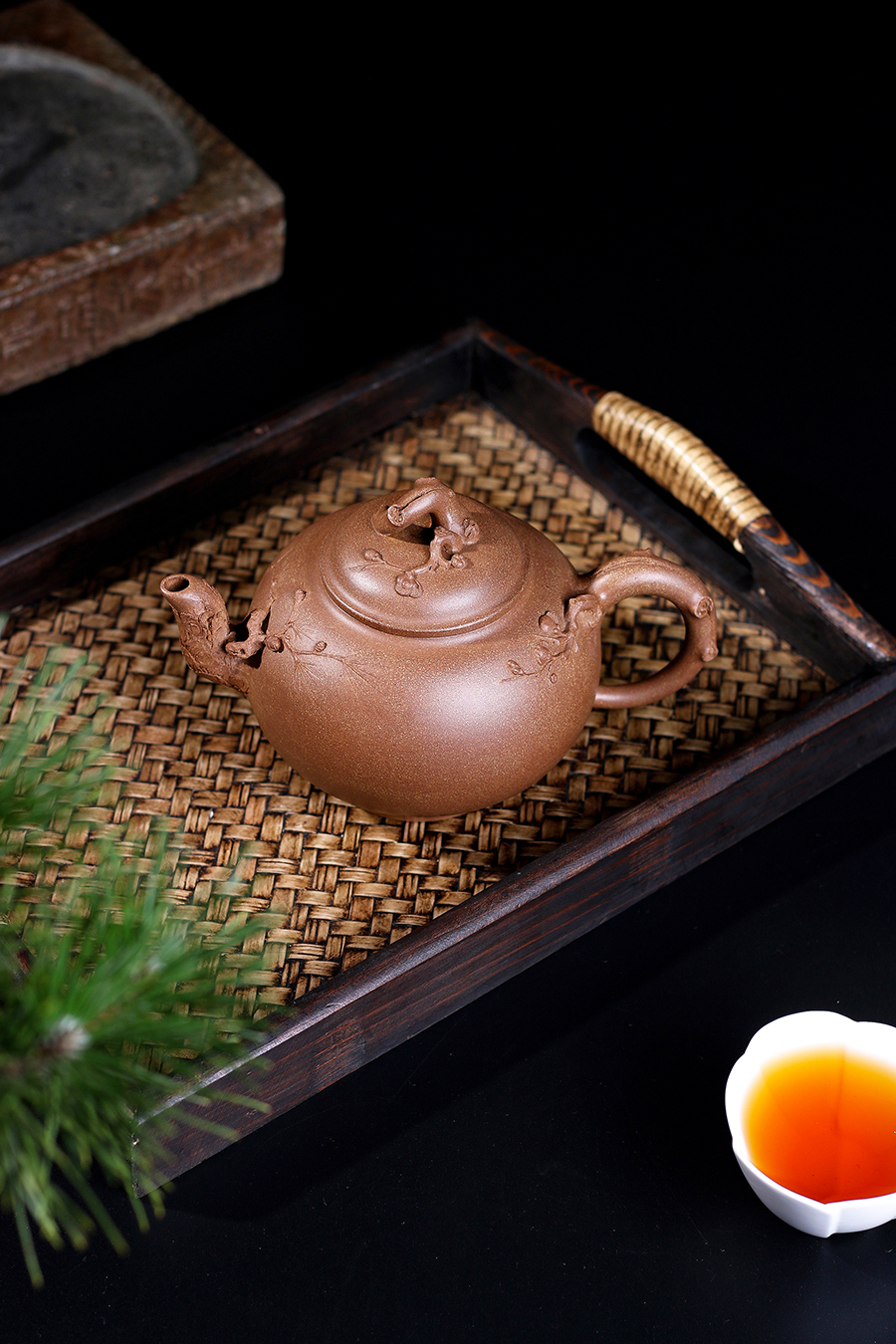 名家张红华作品《青梅》