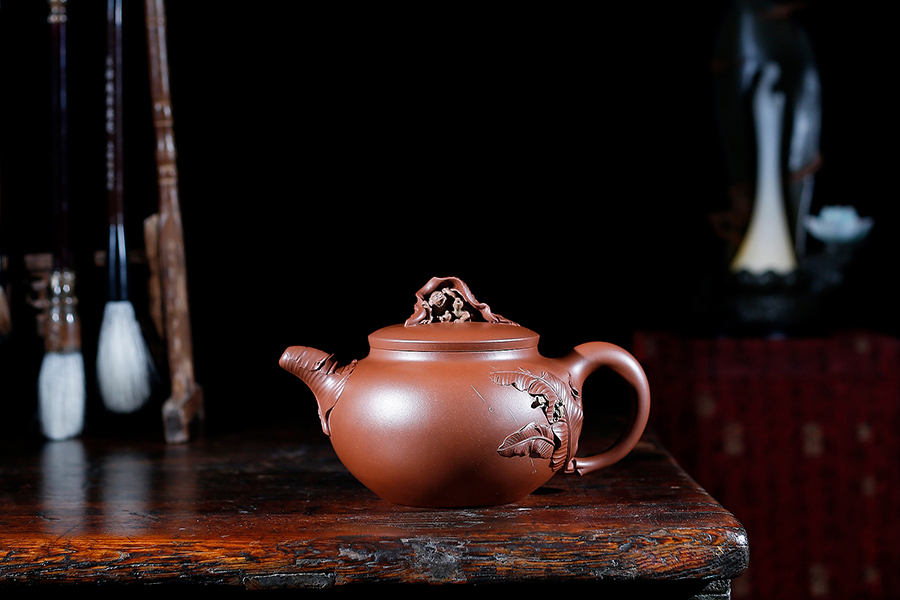 名家李涵鸣作品《听雨》