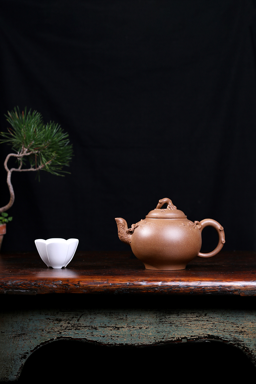 名家张红华作品《青梅》