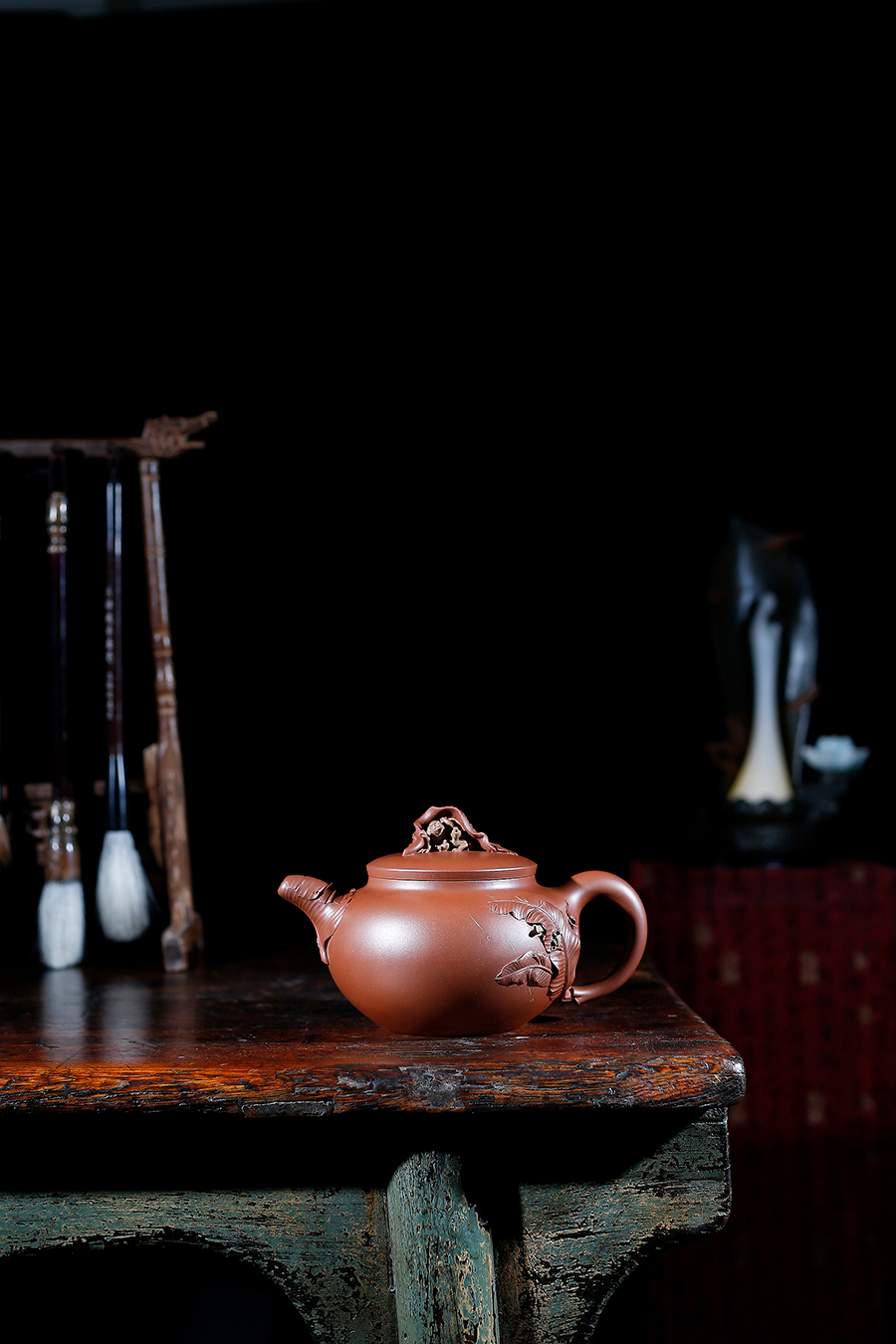 名家李涵鸣作品《听雨》