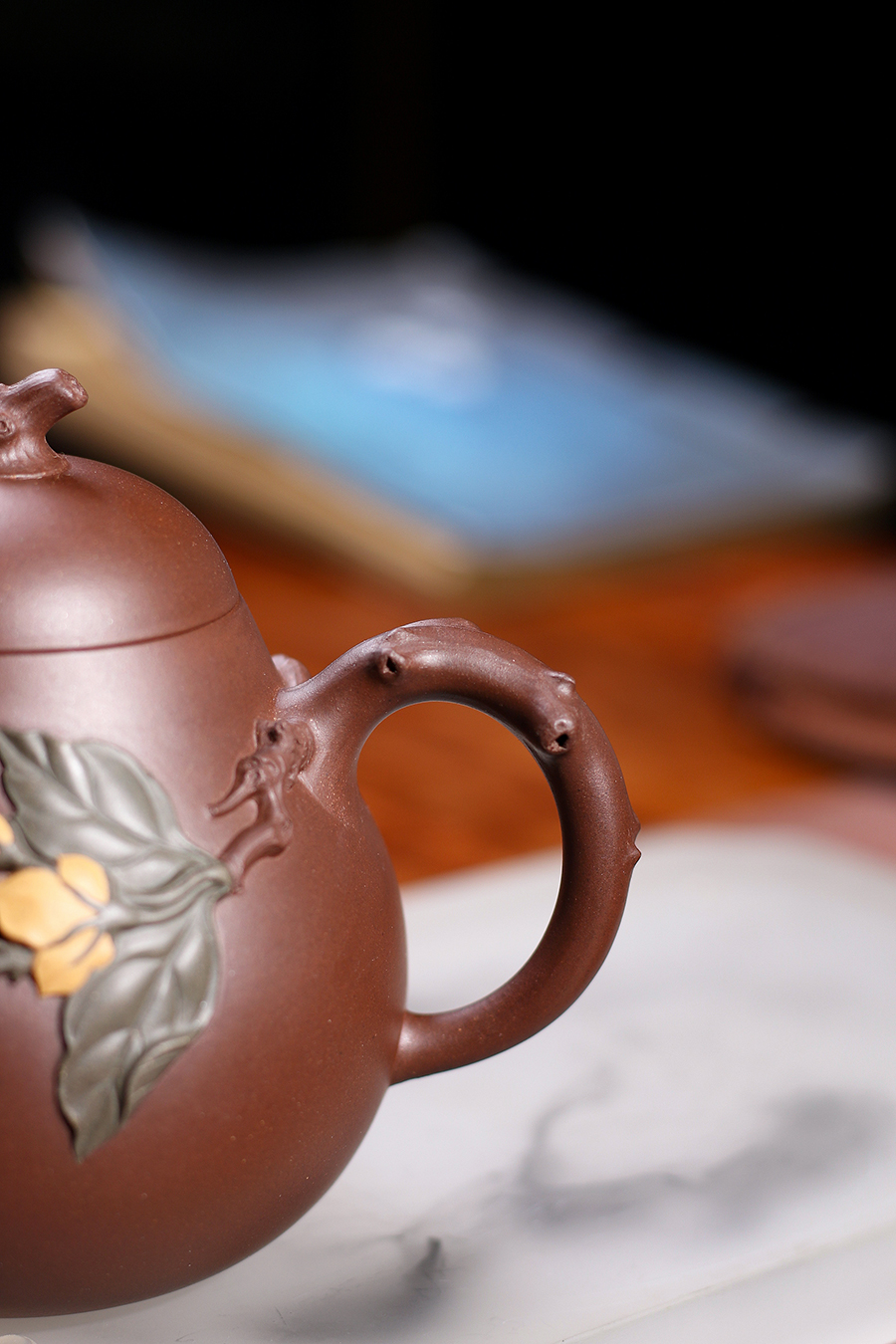 名家姚志源作品《束腰高梨》