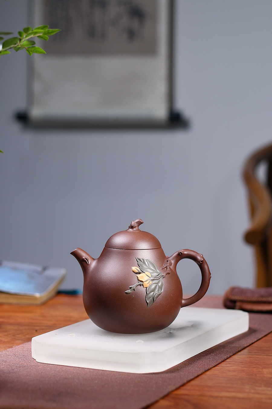 名家姚志源作品《束腰高梨》