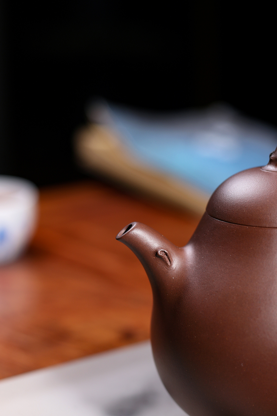 名家姚志源作品《束腰高梨》