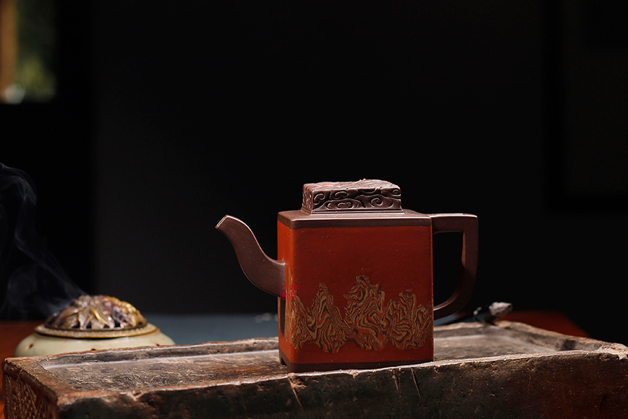 名家孔新华作品《云山腾龙》